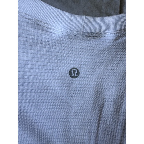 Lululemon SWIFTLY HIGH LOW CROPPED TANK TOP WHITE SIZE 12 Word Logo NWT - Picture 9 of 9